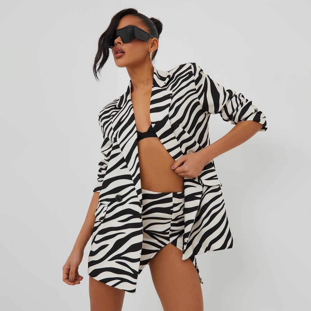 NWT OVERSIZED BLAZER IN ZEBRA PRINT FAUX LEATHER